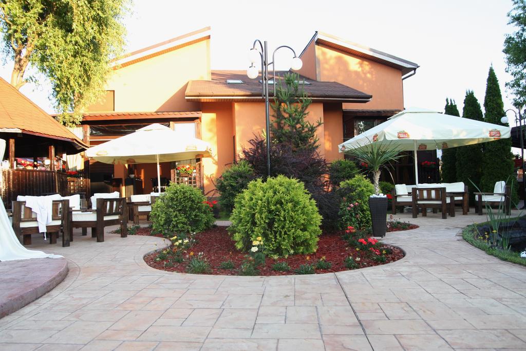 Rixo'S Guesthouse Circea Екстер'єр фото