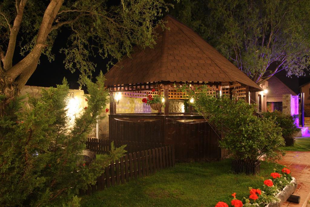 Rixo'S Guesthouse Circea Екстер'єр фото