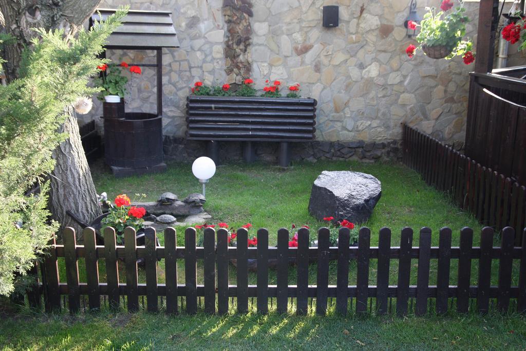 Rixo'S Guesthouse Circea Екстер'єр фото