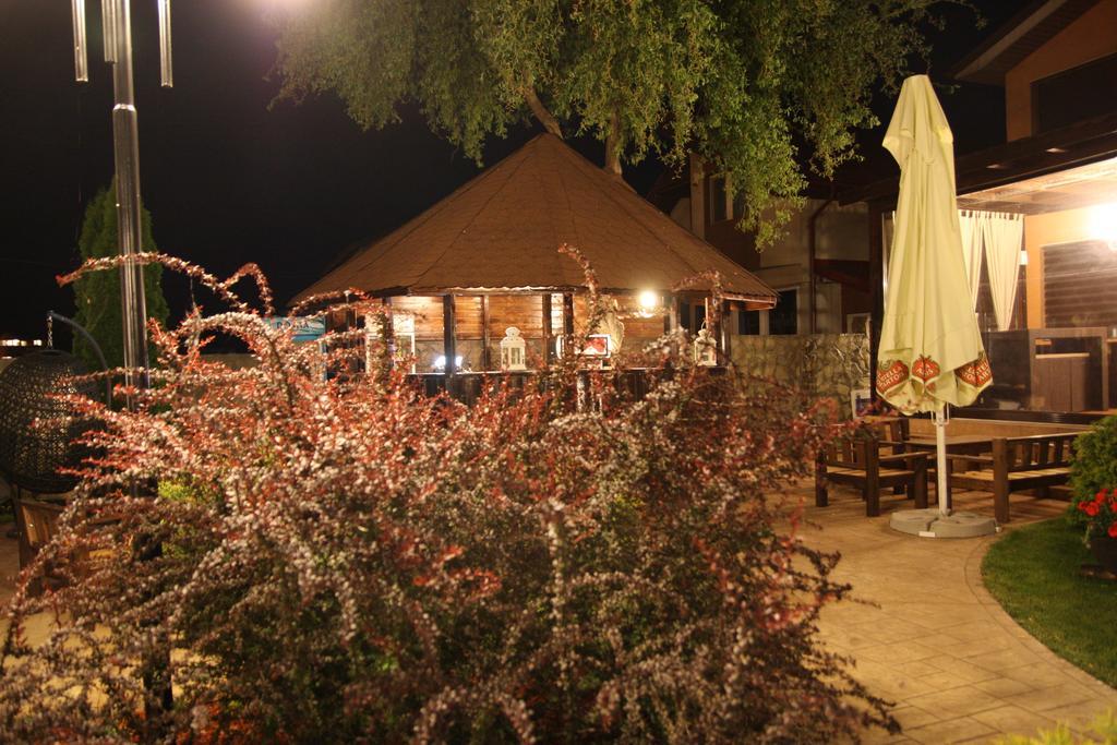 Rixo'S Guesthouse Circea Екстер'єр фото