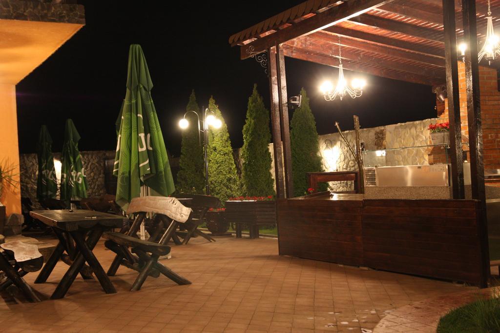 Rixo'S Guesthouse Circea Екстер'єр фото