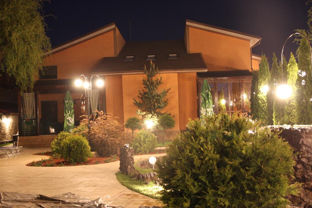 Rixo'S Guesthouse Circea Екстер'єр фото