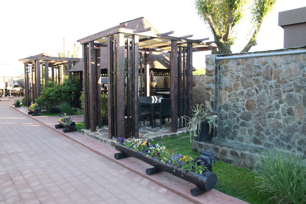 Rixo'S Guesthouse Circea Екстер'єр фото